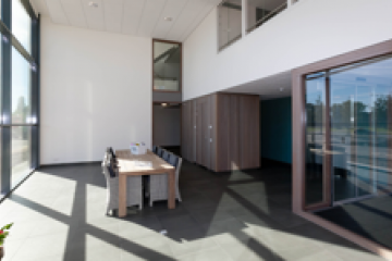 Nullam males uada erat ut turpis suspe